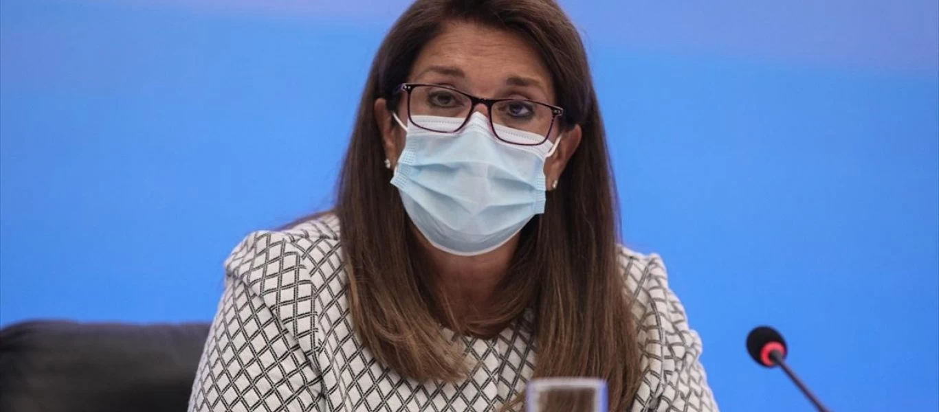 Η Βάνα Παπαευαγγέλου… προειδοποιεί: «Όχι καφέ σε παγκάκι - Να μη μιλάτε και να μην γελάτε δυνατά»!